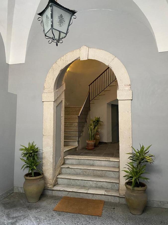 Superior Holiday House Катания Екстериор снимка